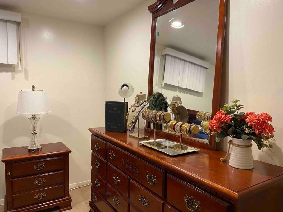 شقة Treasure In Queens نيو يورك المظهر الخارجي الصورة